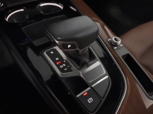 Used 2022 Audi A5 2.0T Premium image 25