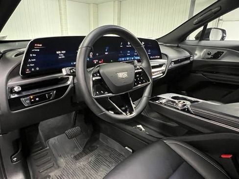 Certified 2024 Cadillac Lyriq Tech w/ Driver Assist Package AWD/4WD image 13