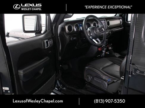Used 2019 Jeep Wrangler Unlimited Rubicon AWD/4WD image 17