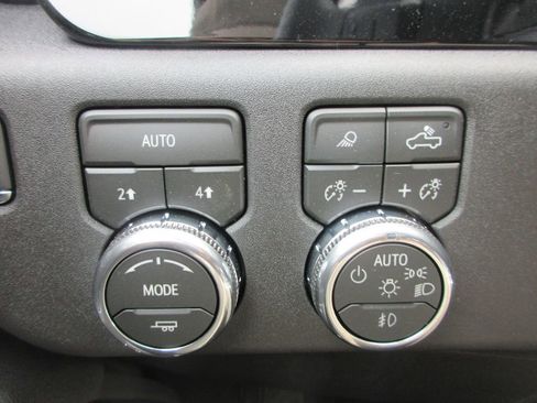 New 2026 GMC Sierra 1500 SLT w/ SLT Premium Plus Package image 19