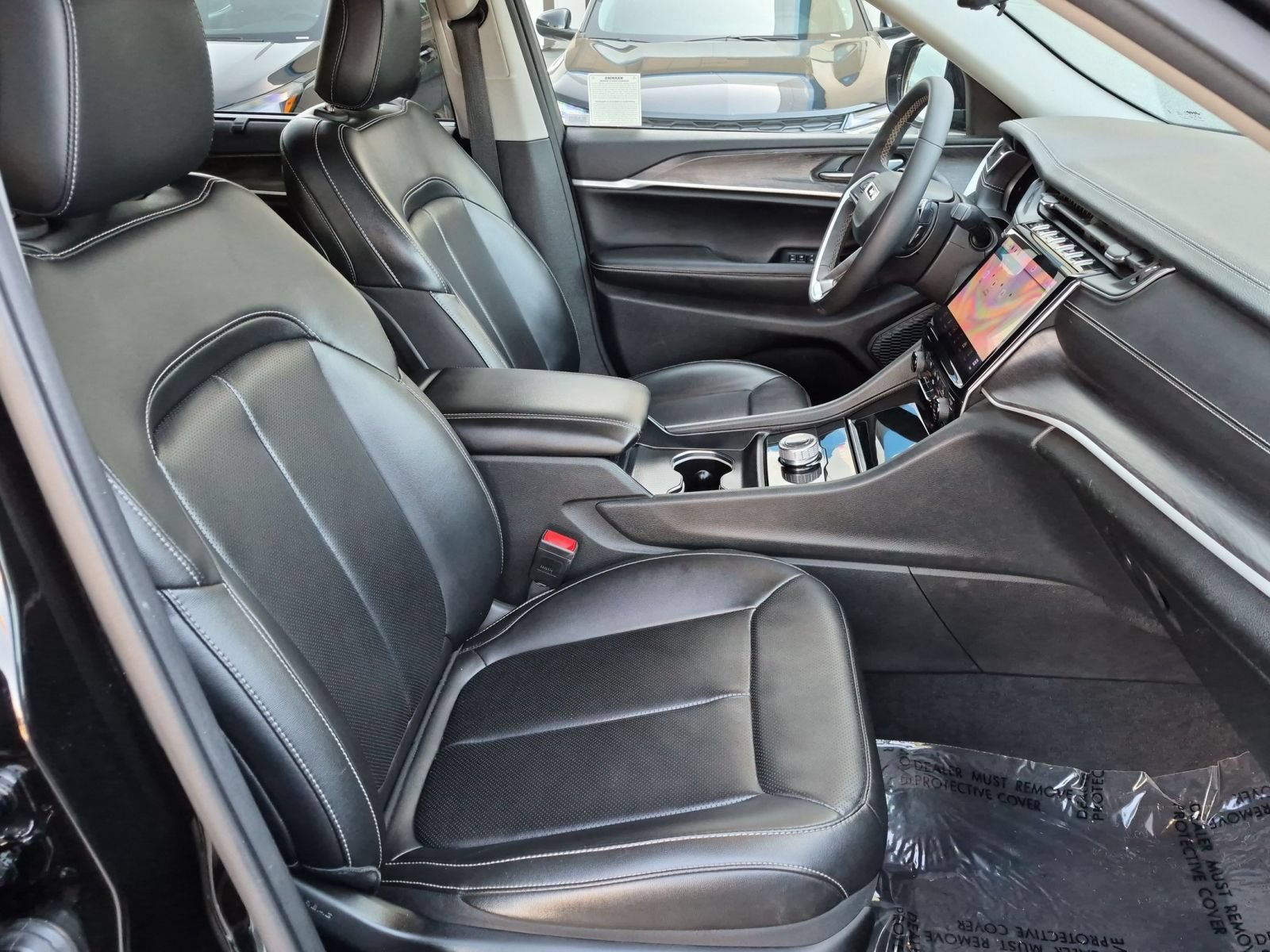 Used 2023 Jeep Grand Cherokee L Limited w/ Luxury Tech Group II RWD image 27