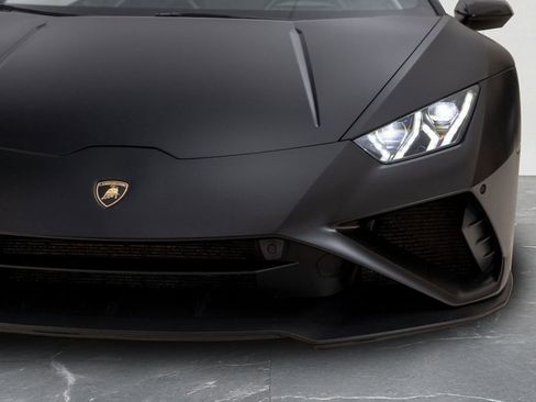 Used 2020 Lamborghini Huracan EVO image 15