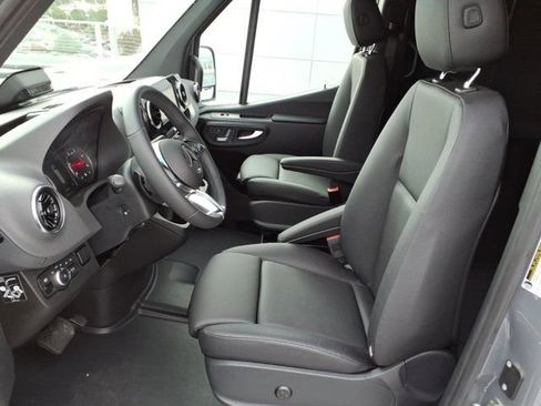 New 2025 Mercedes-Benz Sprinter 2500 image 16
