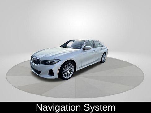 Used 2025 BMW 330i Sedan image 3