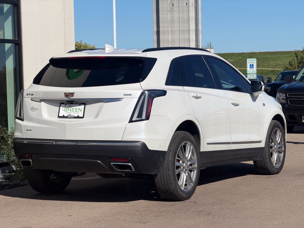 Used 2023 Cadillac XT5 Sportv w/ Technology Package AWD/4WD image 5