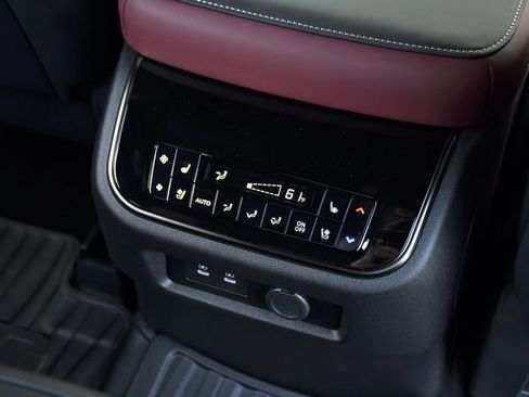 New 2026 INFINITI QX80 Autograph w/ Premium Cargo Package image 35