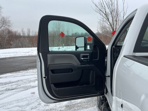 Used 2015 Chevrolet Silverado 3500 W/T w/ WT Fleet Convenience Package image 12