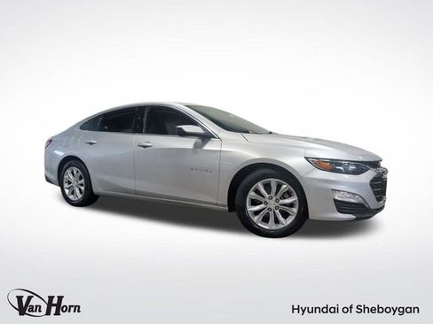 Used 2021 Chevrolet Malibu LT image 1