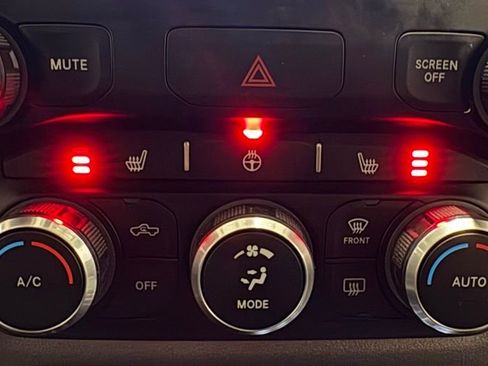 Used 2021 RAM 1500 Big Horn image 34