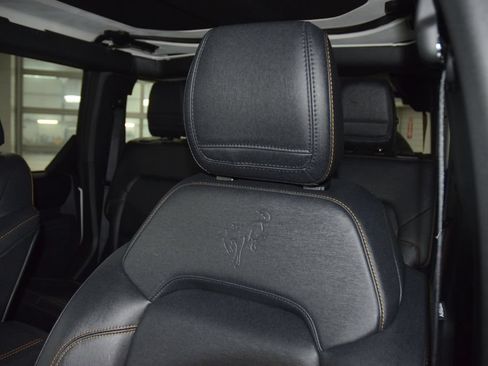 Used 2024 Ford Bronco Badlands AWD/4WD image 39