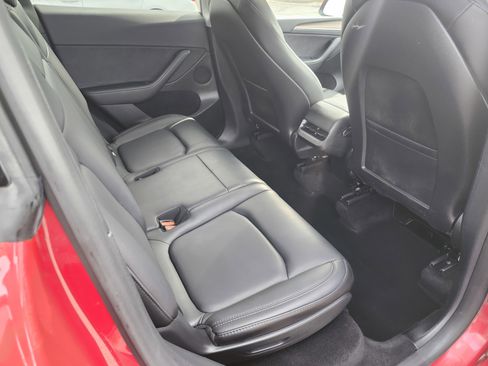 Used 2023 Tesla Model Y Long Range AWD/4WD image 19
