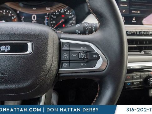 Used 2022 Jeep Compass Limited AWD/4WD image 12