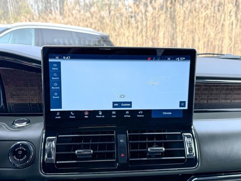 Used 2022 Lincoln Navigator Black Label image 25