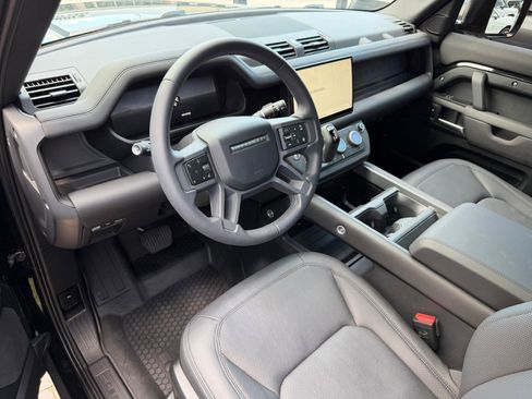 Used 2025 Land Rover Defender 110 X-Dynamic SE AWD/4WD image 20