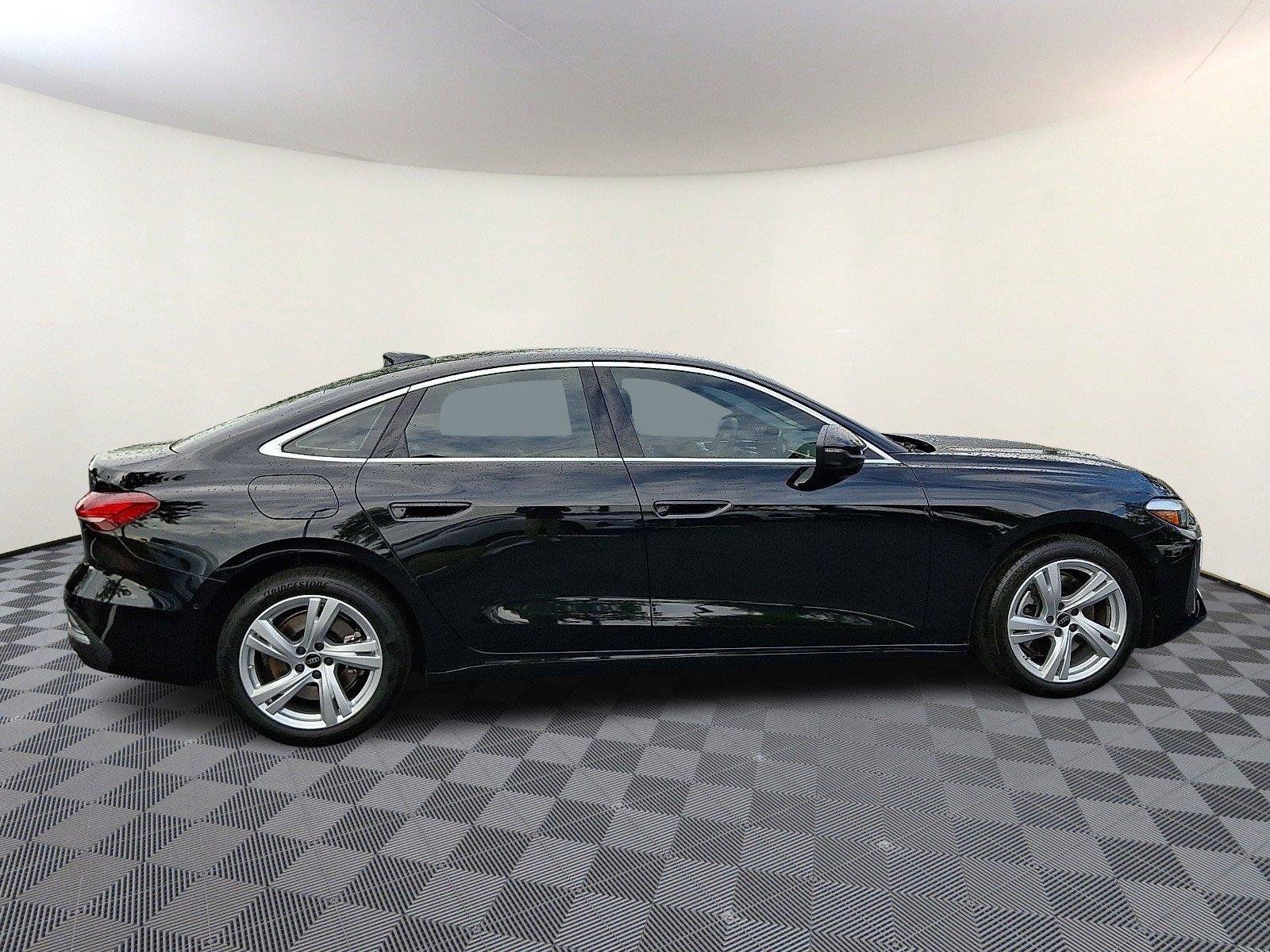 Used 2025 Audi A5 2.0T Premium w/ Convenience Package AWD/4WD image 7