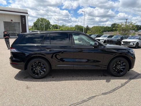 New 2026 Lincoln Aviator AWD image 33