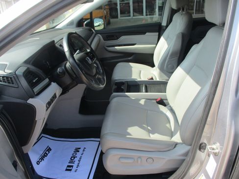 Used 2019 Honda Odyssey EX-L image 4