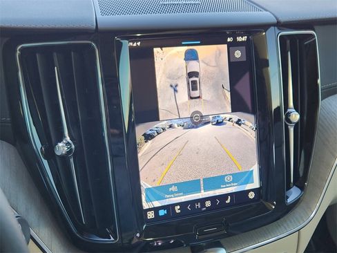 Used 2025 Volvo XC60 T8 Ultra w/ Protection Package Premier image 8