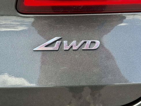 Used 2024 Genesis GV80 2.5T AWD/4WD image 10