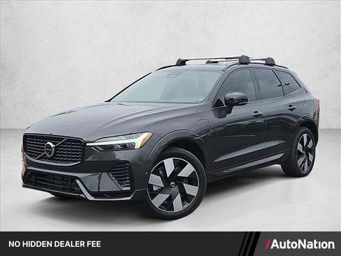 Used 2024 Volvo XC60 T8 Plus w/ Climate Package AWD/4WD image 1