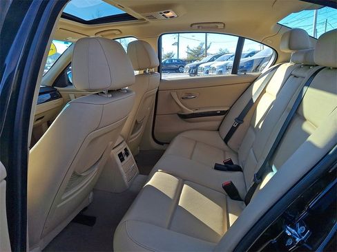 Used 2006 BMW 325i Sedan image 10