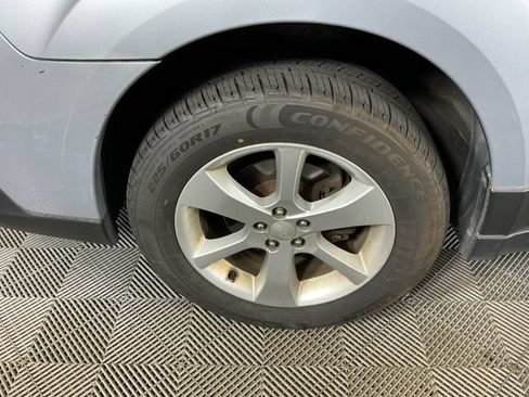 Used 2014 Subaru Outback 2.5i w/ Alloy Wheel Package AWD/4WD image 9