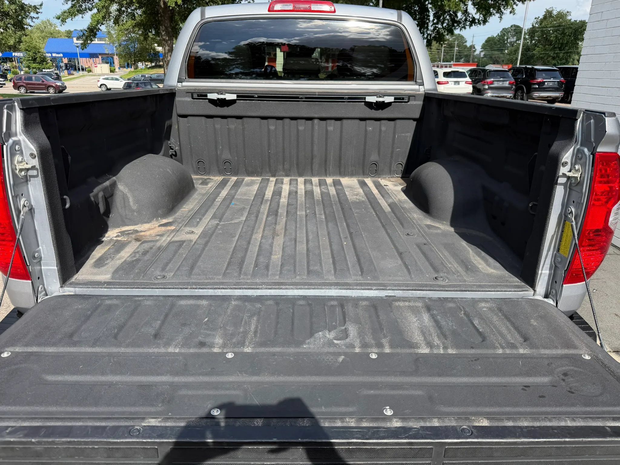Used 2020 Toyota Tundra SR5 w/ SR5 Upgrade Package AWD/4WD image 15