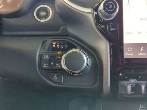 New 2026 RAM 1500 Big Horn AWD/4WD image 9