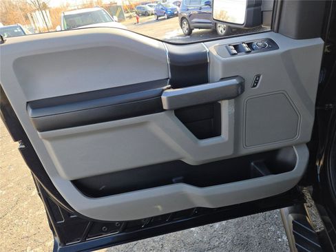 Used 2020 Ford F150 XLT image 22