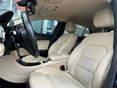 Used 2018 Mercedes-Benz GLA 250 image 10