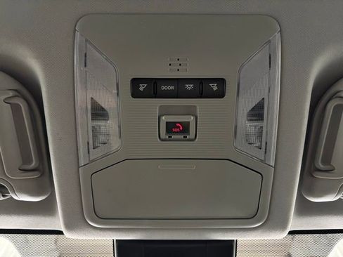 Used 2021 Toyota RAV4 XLE image 22