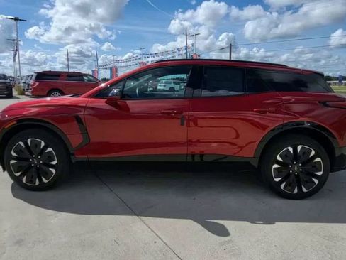 Used 2024 Chevrolet Blazer EV RS image 5