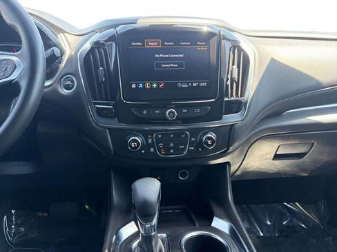 Used 2023 Chevrolet Traverse LT AWD/4WD image 15