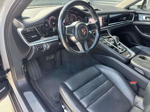 Certified 2018 Porsche Panamera 4 AWD/4WD image 4
