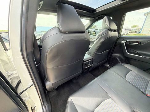 Used 2021 Toyota RAV4 XSE AWD/4WD image 15