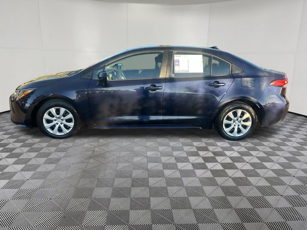 Used 2024 Toyota Corolla LE FWD image 4