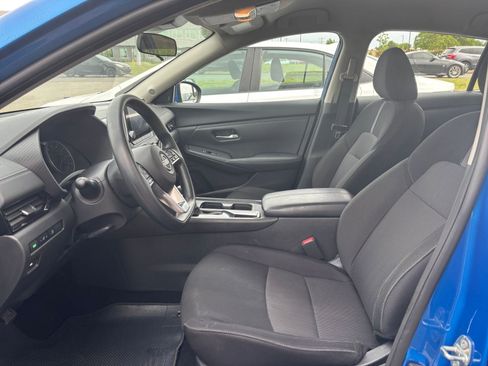 Used 2025 Nissan Sentra SV FWD image 24