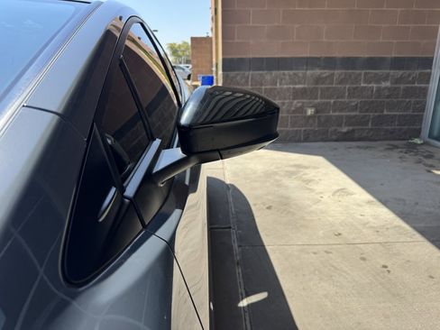 Used 2024 Toyota Prius Prime Premium image 12