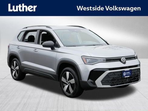 Certified 2025 Volkswagen Taos S AWD/4WD image 1