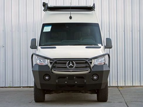 Used 2019 Mercedes-Benz Sprinter 2500 w/ Premium Plus Package image 59