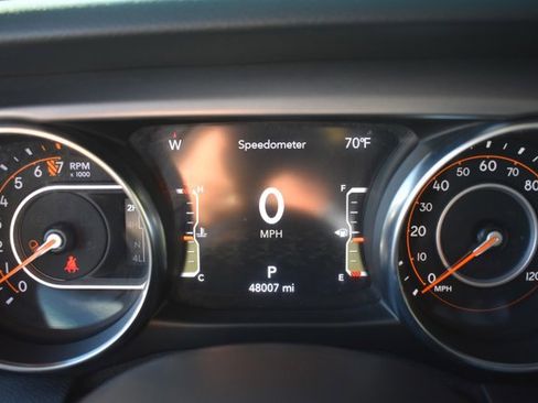 Used 2021 Jeep Gladiator Willys image 20