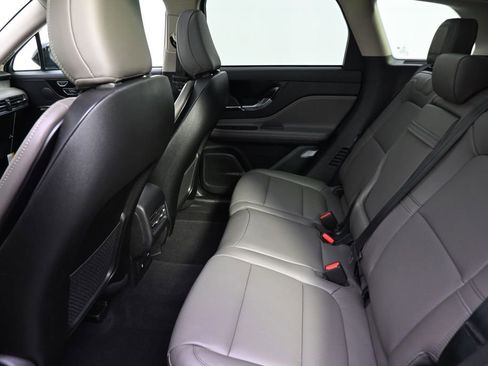 New 2026 Lincoln Corsair Premiere image 21