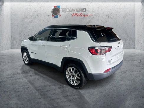 Used 2025 Jeep Compass Limited AWD/4WD image 3