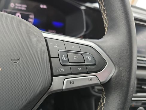 Used 2023 Volkswagen Taos S image 17