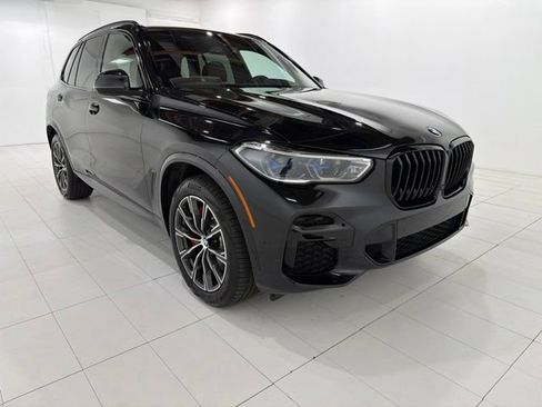 Used 2022 BMW X5 xDrive40i w/ M Sport Package AWD/4WD image 7