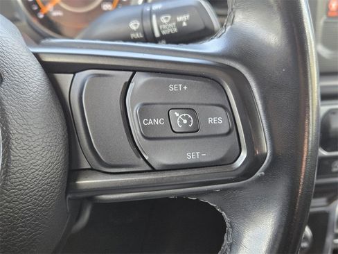 Used 2022 Jeep Wrangler Unlimited Sport image 29