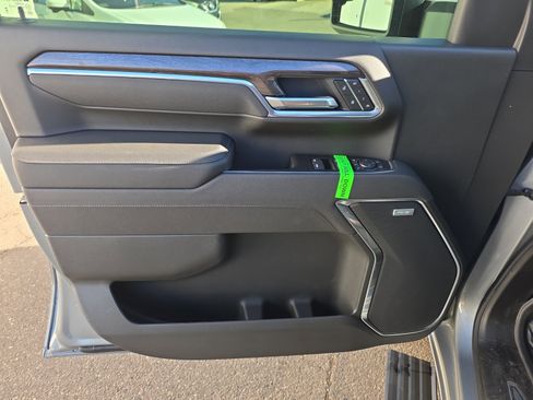 New 2026 Chevrolet Silverado 2500 LTZ w/ LTZ Premium Package image 13