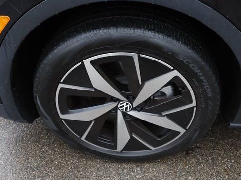 Used 2023 Volkswagen ID.4 Pro S image 15