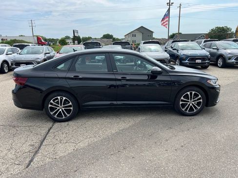 Used 2025 Volkswagen Jetta Sport FWD image 10