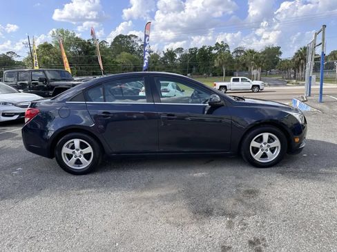Used 2014 Chevrolet Cruze LT w/ All-Star Edition FWD image 4